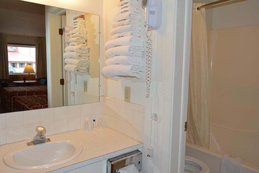 Viking Motel Lindsborg